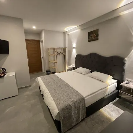 Hotel Turna *